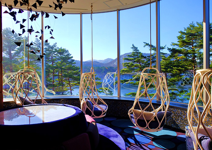 可一览桧原湖的娱乐景点内展望空间。