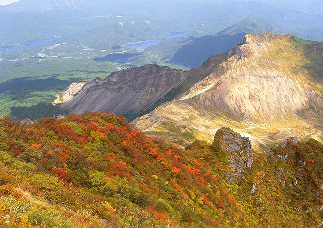秋天的磐梯山