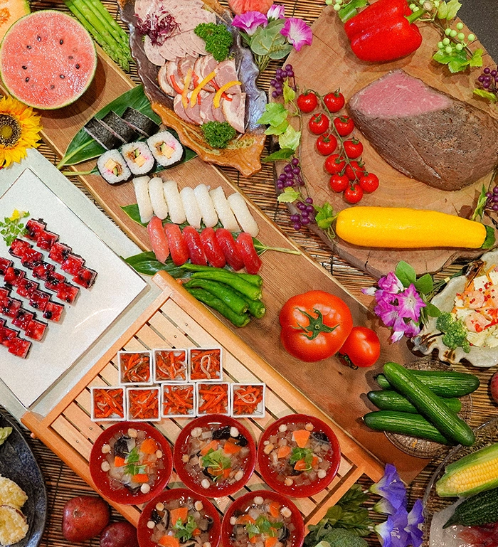 在Urabandai Lake Resort自助餐厅Hibara Dining，尽情品味福岛的缤纷色彩。