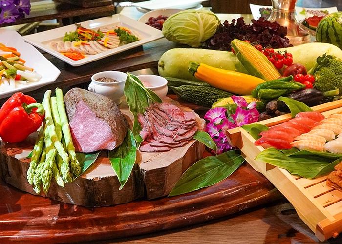 里磐梯品尝独特的时令风味。